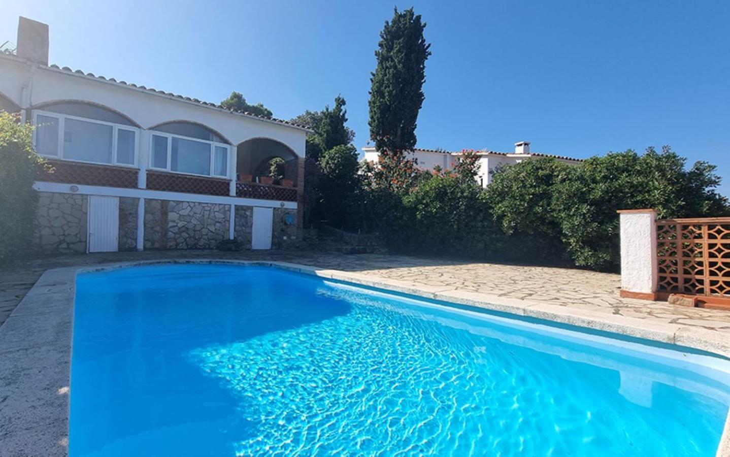Casa Con Vistas Y Piscina En Masos De *